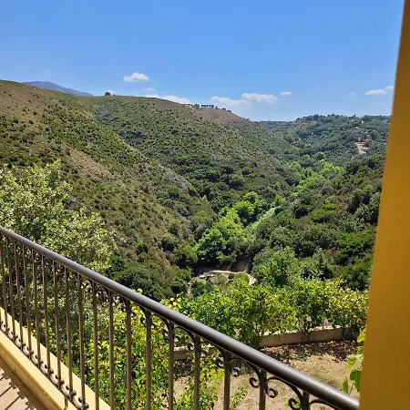 Villa Farangi