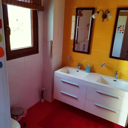 Farangi Villa Gallos